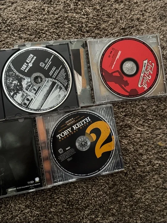 Toby Keith CDs - Picture 2 of 2